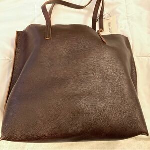 Large August Leather Tote in Deep Brown (Coldbrew)